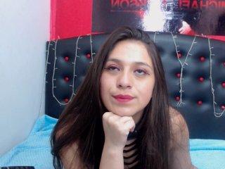 tiffanyy18 bongacams