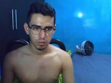 tinyhot02 chaturbate