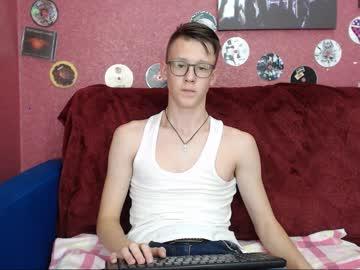 tommysextwink chaturbate