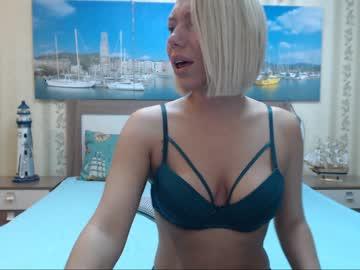 vanillablondee chaturbate