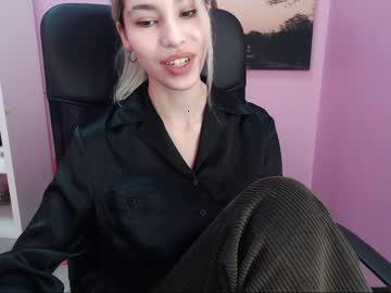 vickishine chaturbate