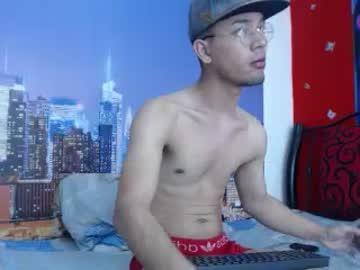 whiteandred7 chaturbate