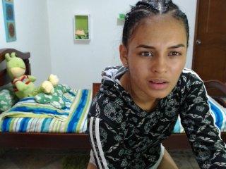 xDULCE-MARIAX bongacams