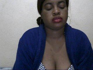 xTHICKLIPSx bongacams