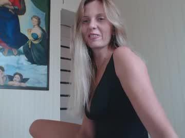 yadviga_your_world chaturbate