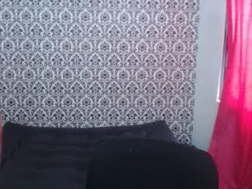 yineska_hxx chaturbate