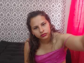 yineska_hxx chaturbate