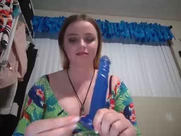 yourliltoy chaturbate