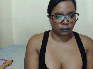 yulisexx bongacams